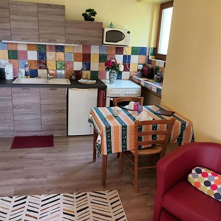 Au Bonheur Du Cedre Hotel Saint-Lattier Ngoại thất bức ảnh